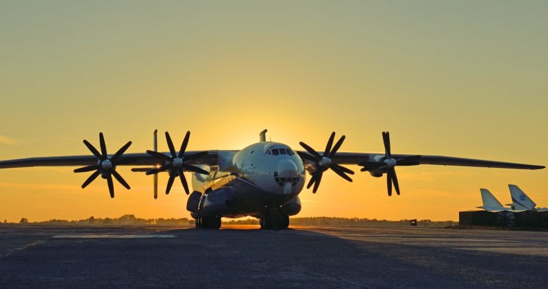 АН 22 Antonov Airlines