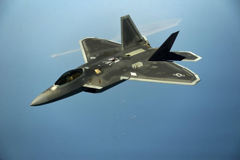 Lockheed Martin f-22 Raptor или Су-57