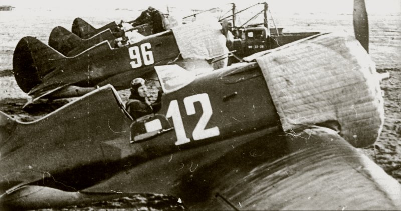 И-16 КБФ