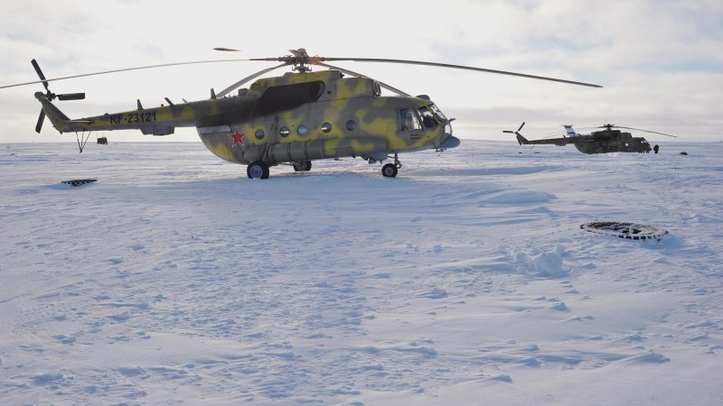 Ми-8 вертолет зима