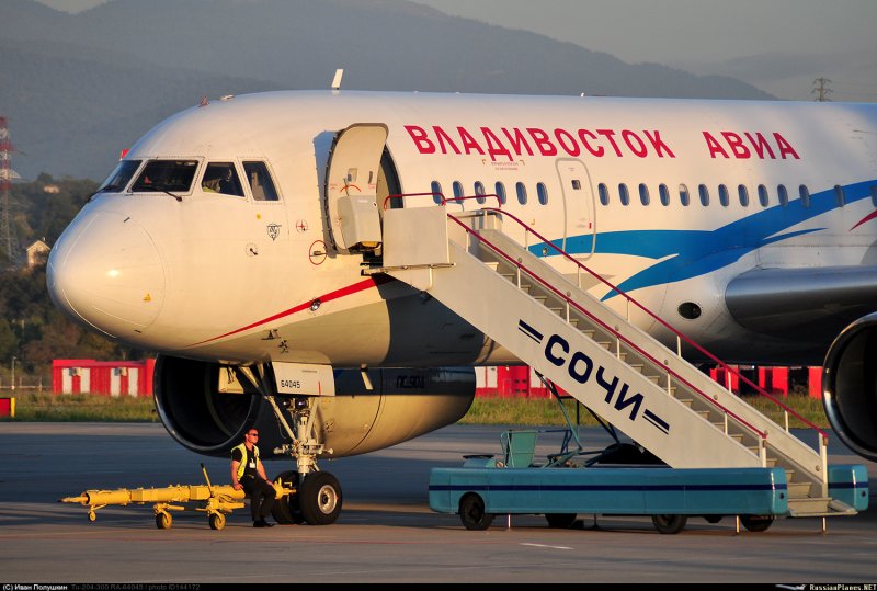 Ту-204-300 Владивосток авиа