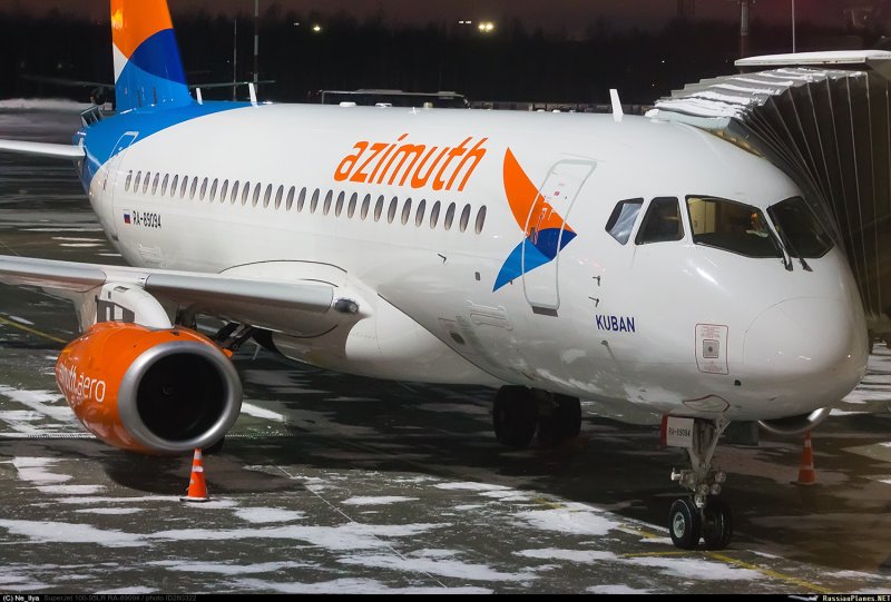 Sukhoi Superjet 100-95lr