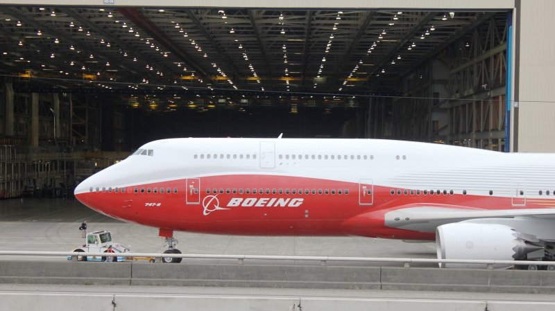 Пассажирский самолёт Боинг 747 8