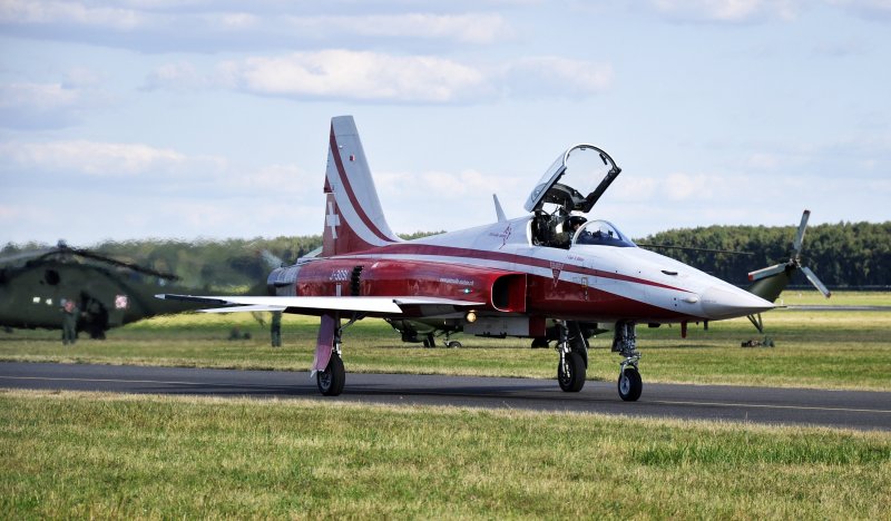 F 5 И T 38