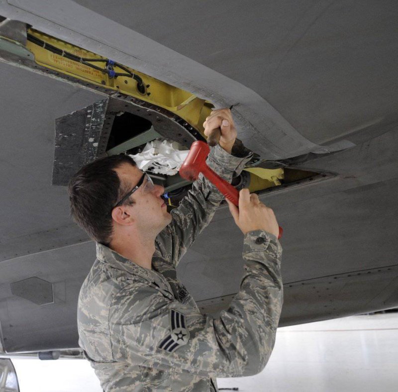 F 22 35 облезает стелс покрытие