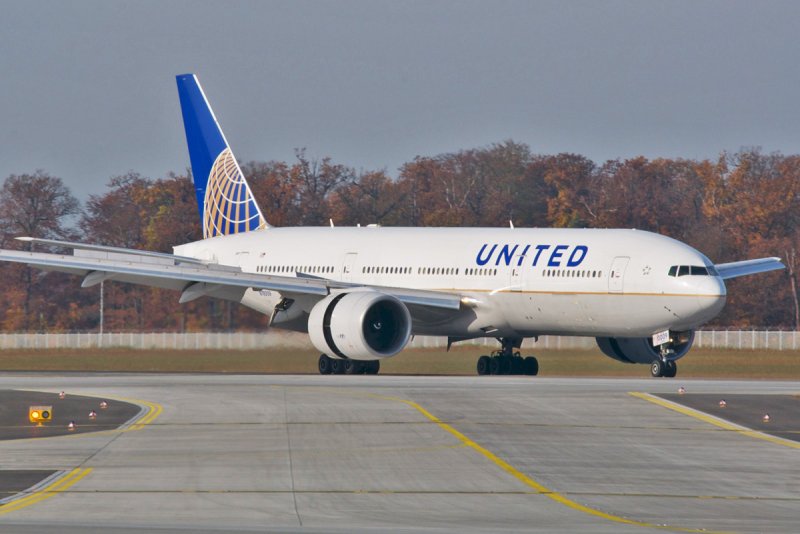 Continental Airlines Boeing 777
