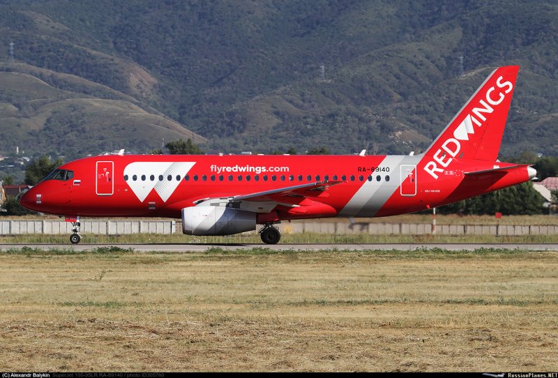 Red Wings Sukhoi Superjet 100-95b