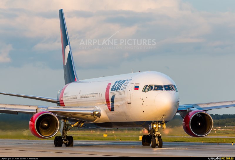 Boeing 767-300er Azur Air