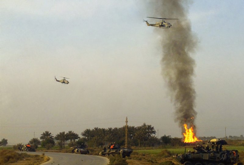 Ah-1w Marins Iraq in 2003