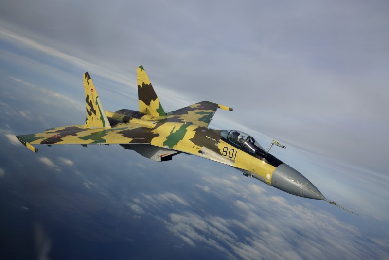 Самолёт истребитель Су 35