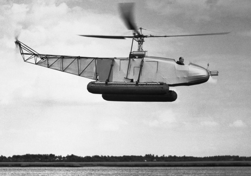 Вертолет Сикорского vs-300