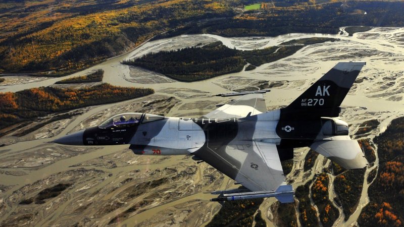 F 16 F 22 f35