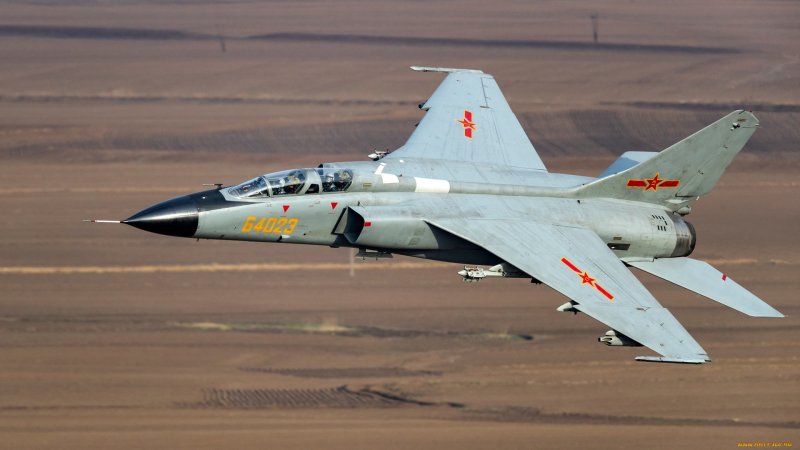 Истребитель-бомбардировщик JH-7a