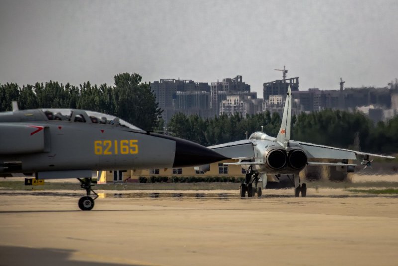 JH-7a бомбардировщик