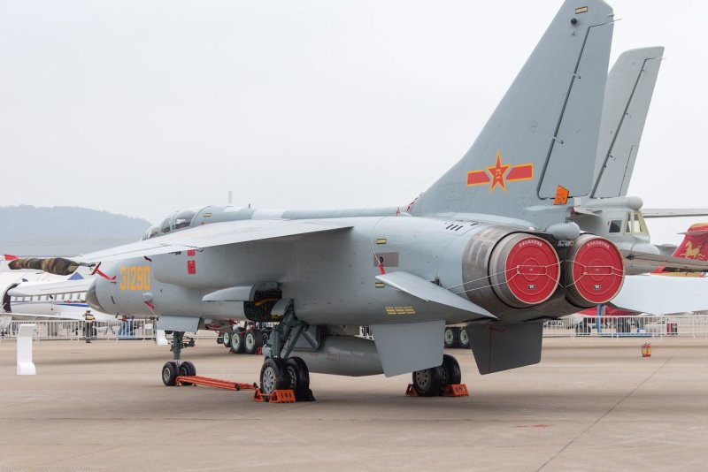 Xian JH-7