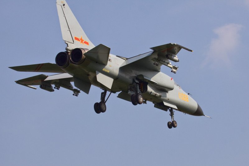 Истребитель-бомбардировщик JH-7a