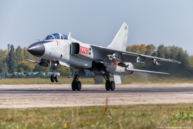 JH-7a самолет