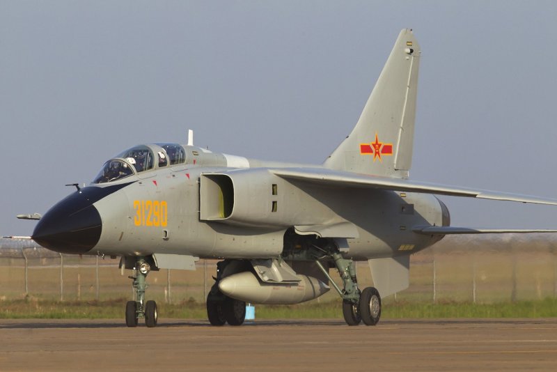 Xian JH-7
