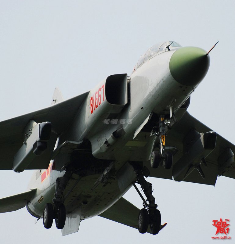 Истребитель-бомбардировщик JH-7b
