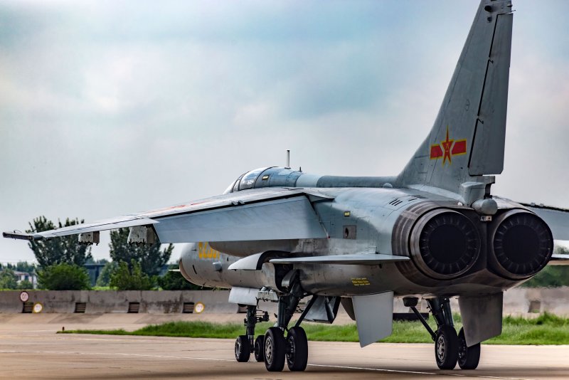 Xian JH-7