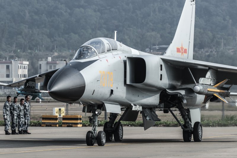 Истребитель-бомбардировщик JH-7a