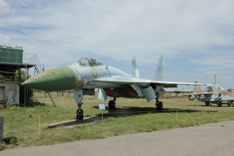 Т-10-10 прототип Су-27