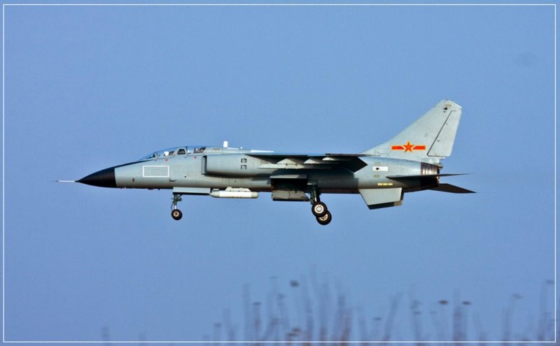 Xian JH-7 С бомбами