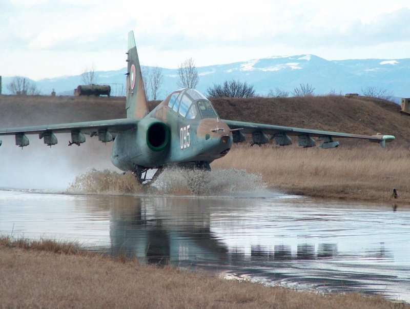 Су-25 и а-10