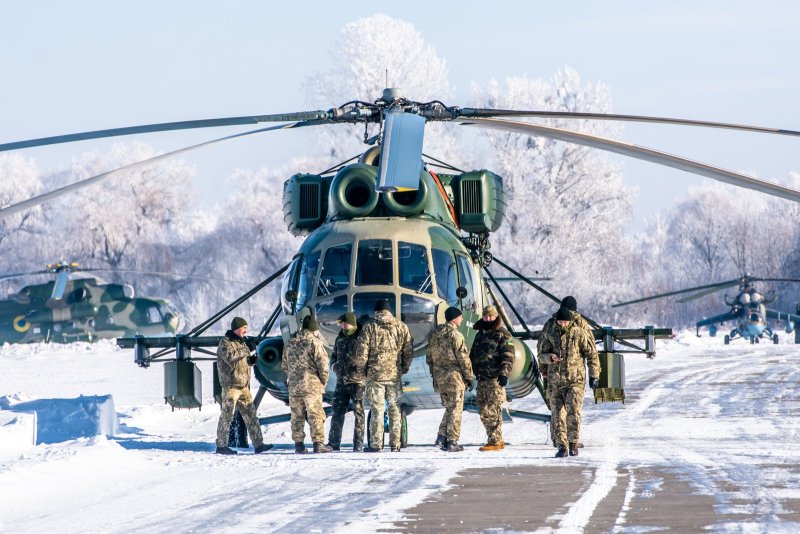 Пилот военного вертолета