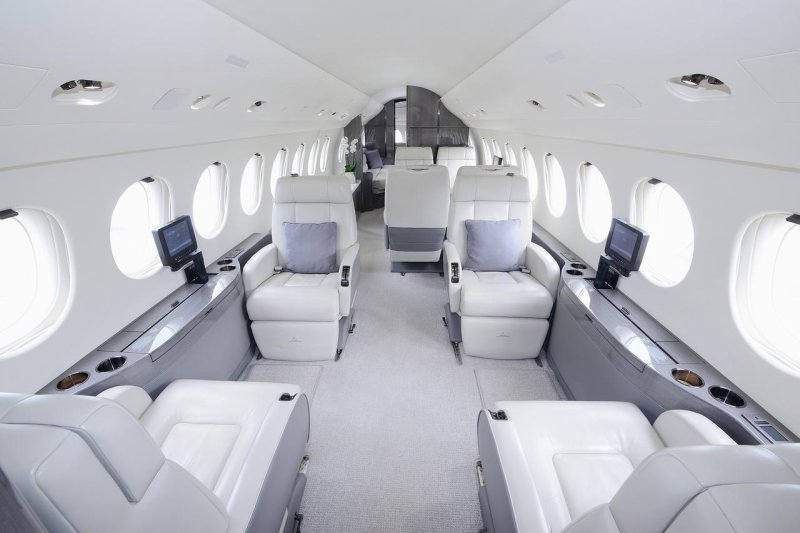 Falcon 7x внутри