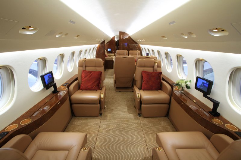 Falcon 7x самолет
