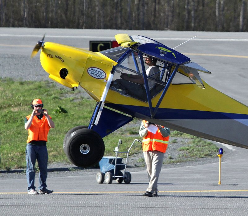 Самолет just SUPERSTOL