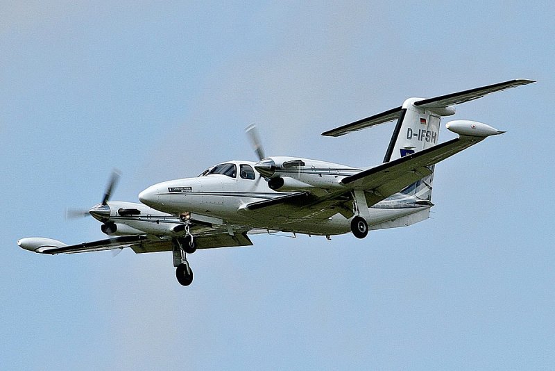 Piper pa-42-720 Cheyenne 3