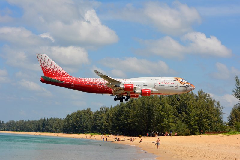 Самолёт Боинг 747 авиакомпания Россия
