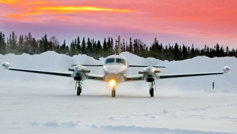 Самолет Piper 400