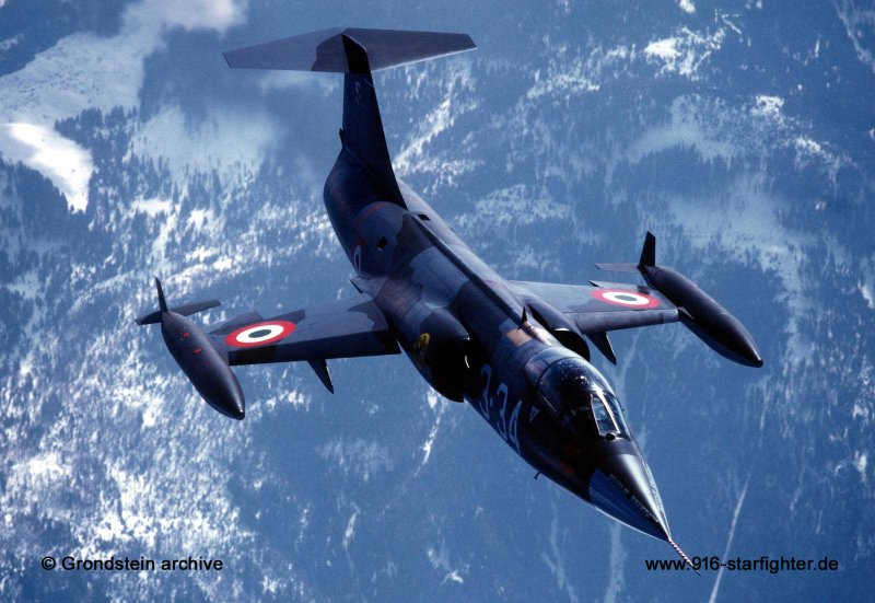 F104 Jetfighter back