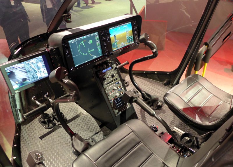 Вертолет Bell 505 кабина
