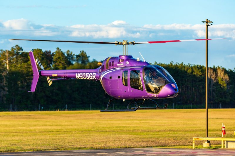 Bell 505 вертолет