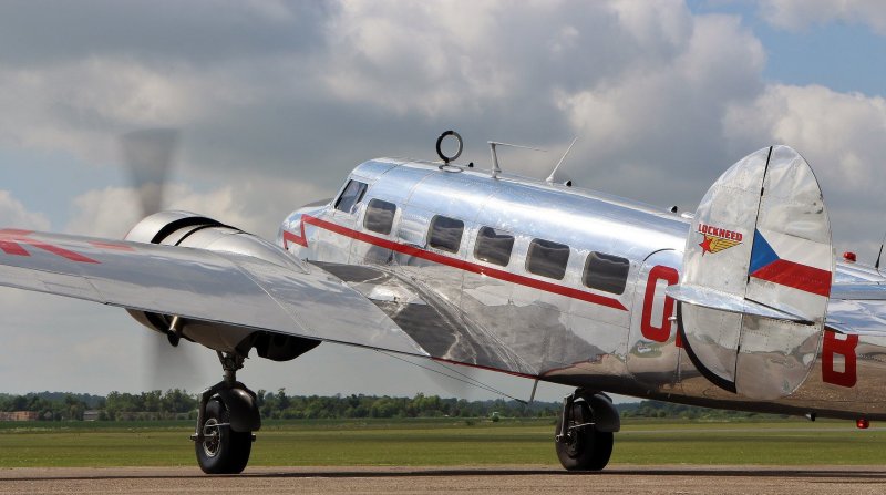 Двухмоторный Lockheed Electra