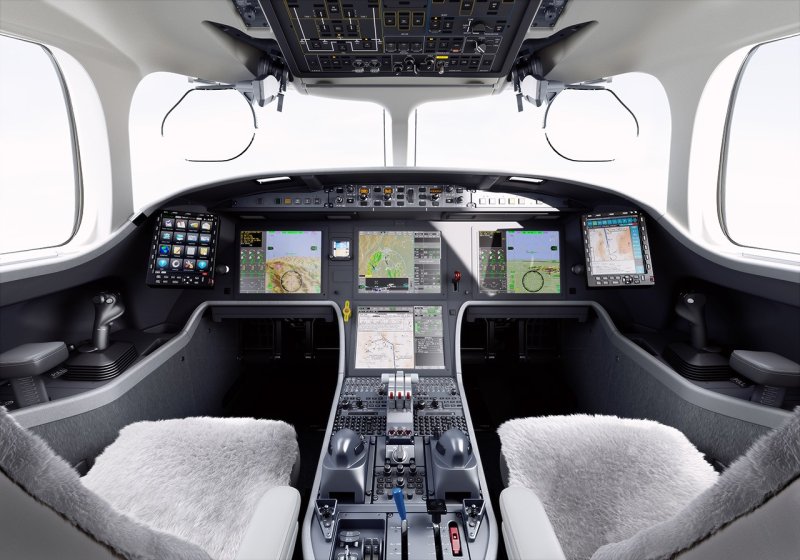 Dassault Falcon 8x салон