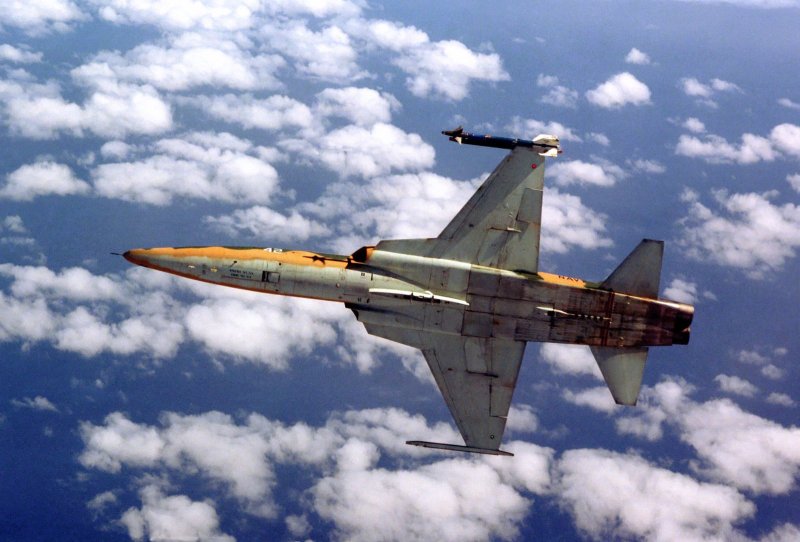 Самолет ф-5 Тайгер