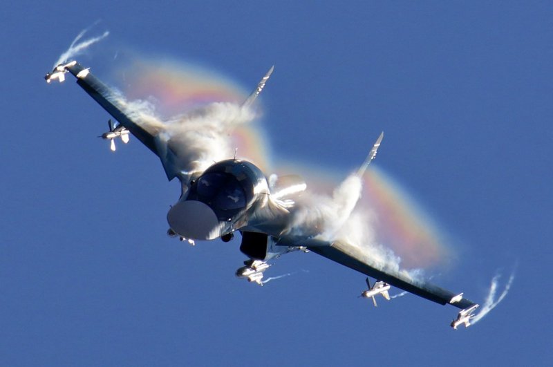 Су-34 атакует
