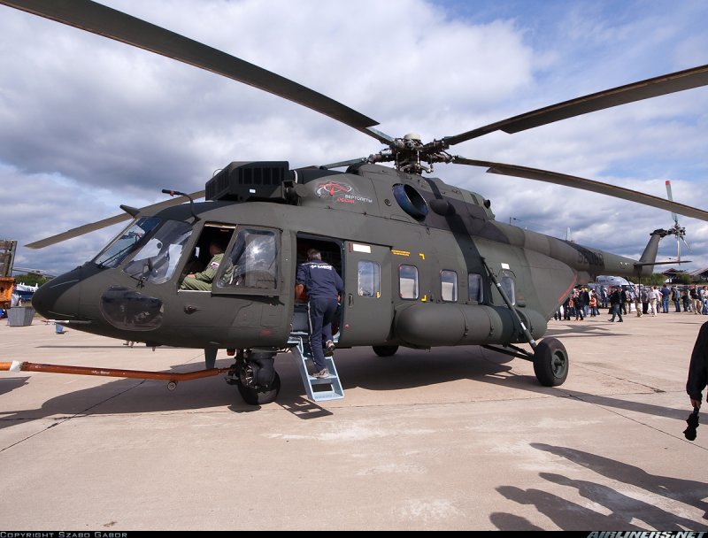 Ми-17 вертолет