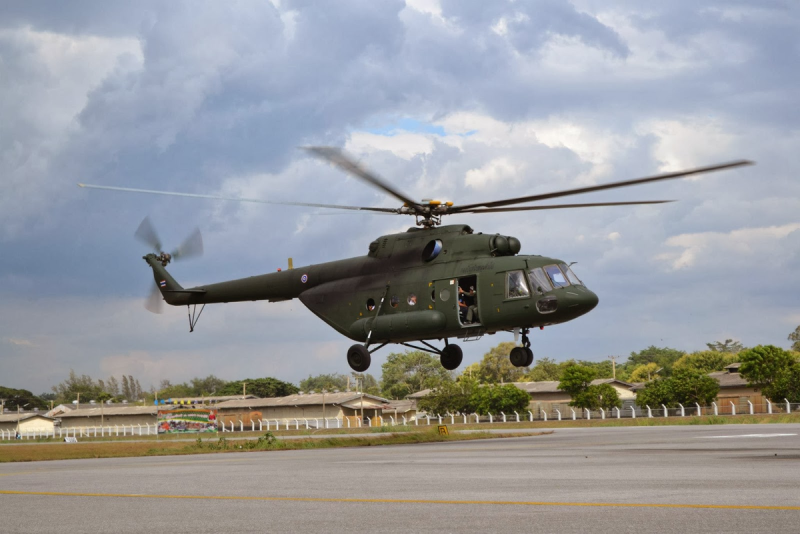 Ми-17 вертолет
