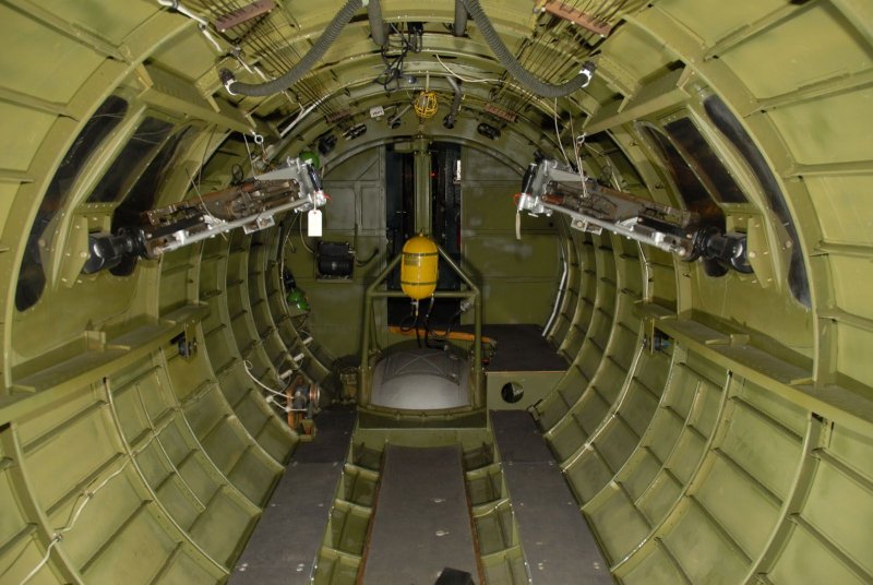 B17 бомбардировщик кабина