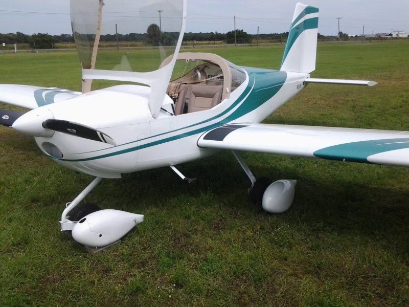 Легкомоторный самолет rv12