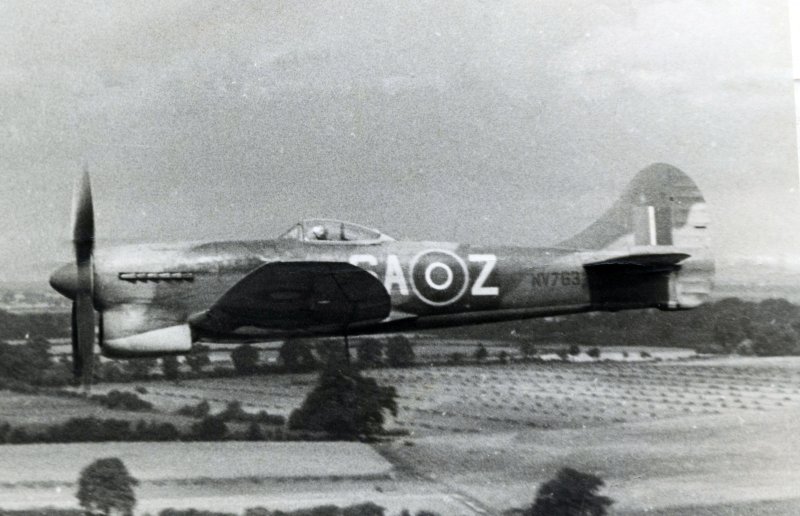 2 Raf истребитель