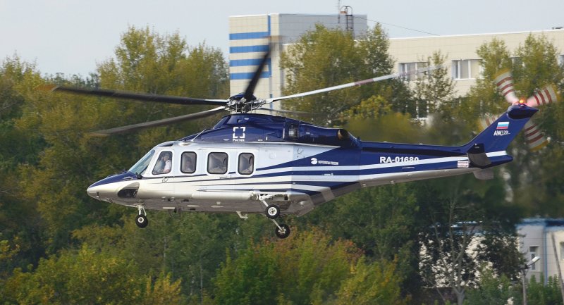 Вертолет Leonardo aw139