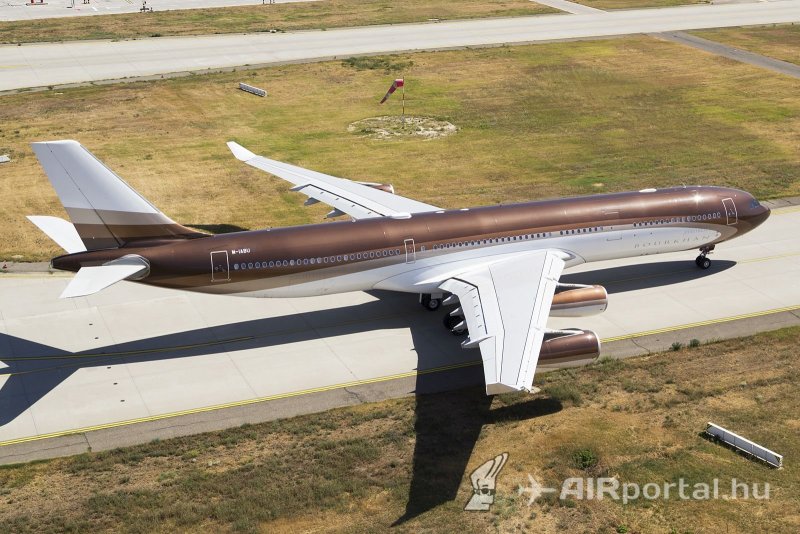 Самолёт Усманова Airbus a340