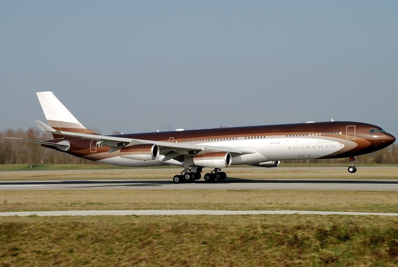Airbus a340 Алишера Усманова
